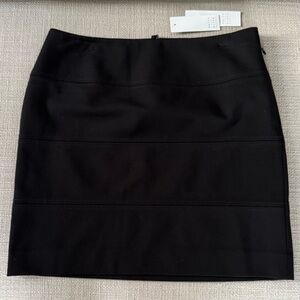 NWT Black skirt . White House Black Market XXS